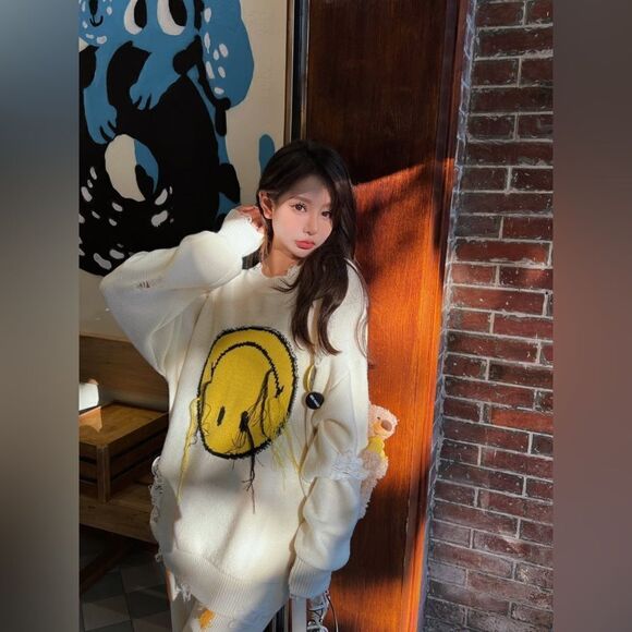 13De Marzo x Smiley Broken Suture Pin Knit White Dress SweaterCrew  Size S-L - Picture 3 of 16